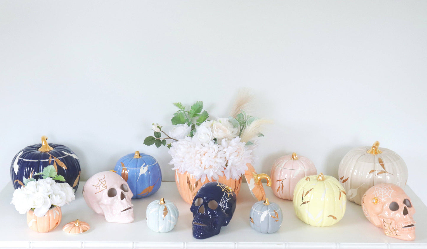 Layered Leaves Pumpkin Jars with 22K Gold Accents in Pink: Medium