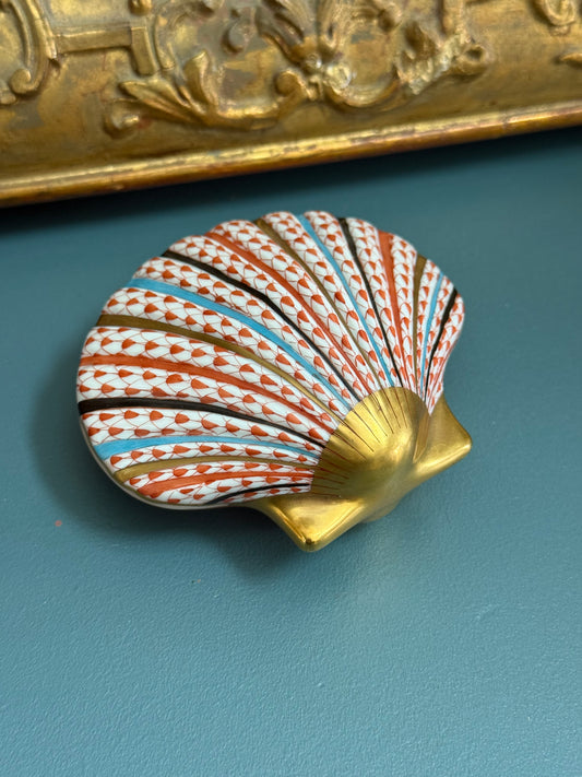 Herend Hand-Painted Porcelain Scalloped Shell