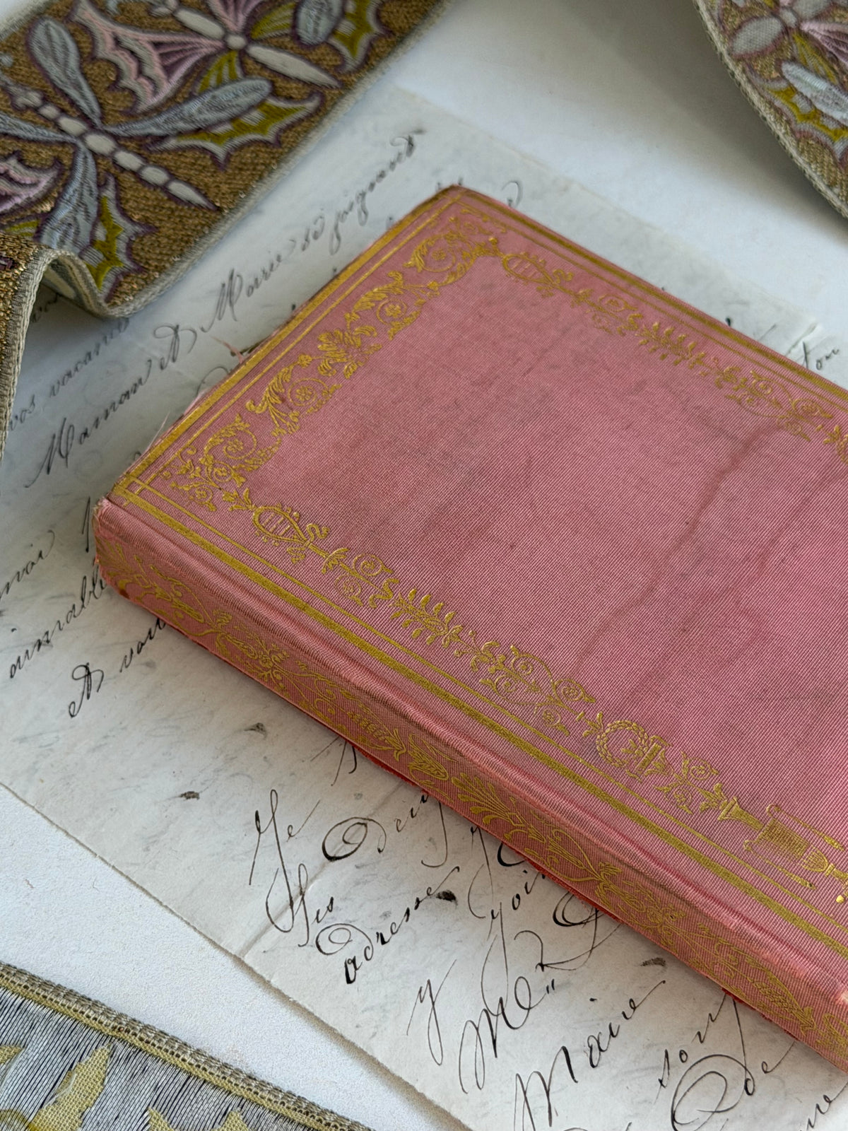 Antique French Almanach Dédié aux Demoiselles, Louis Janet, Paris, Early 19th Century