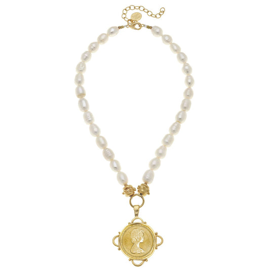 Queen Elizabeth II Regina Pearl Necklace