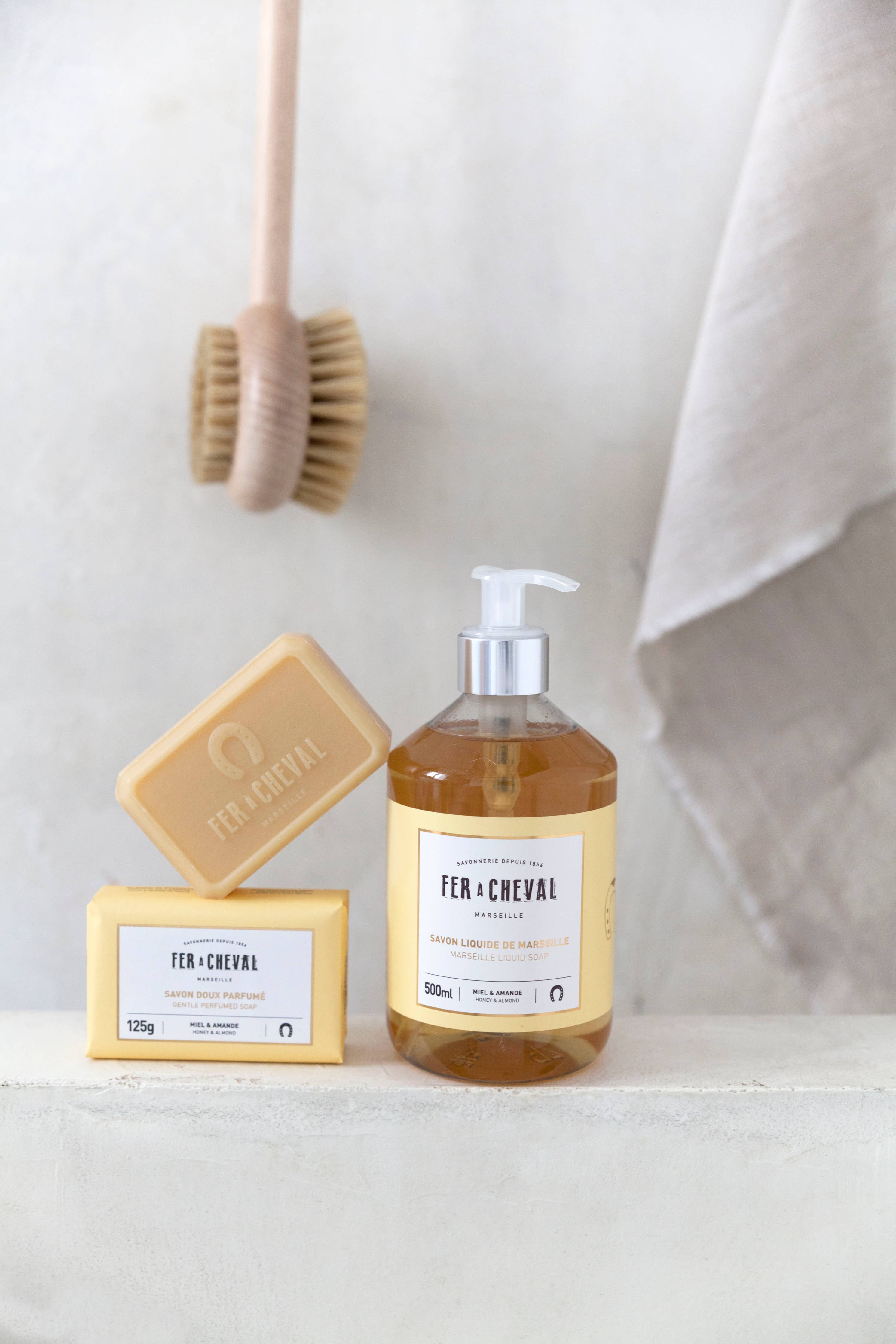 Gentle Perfumed Soap Honey & Almond - 4.41 oz -