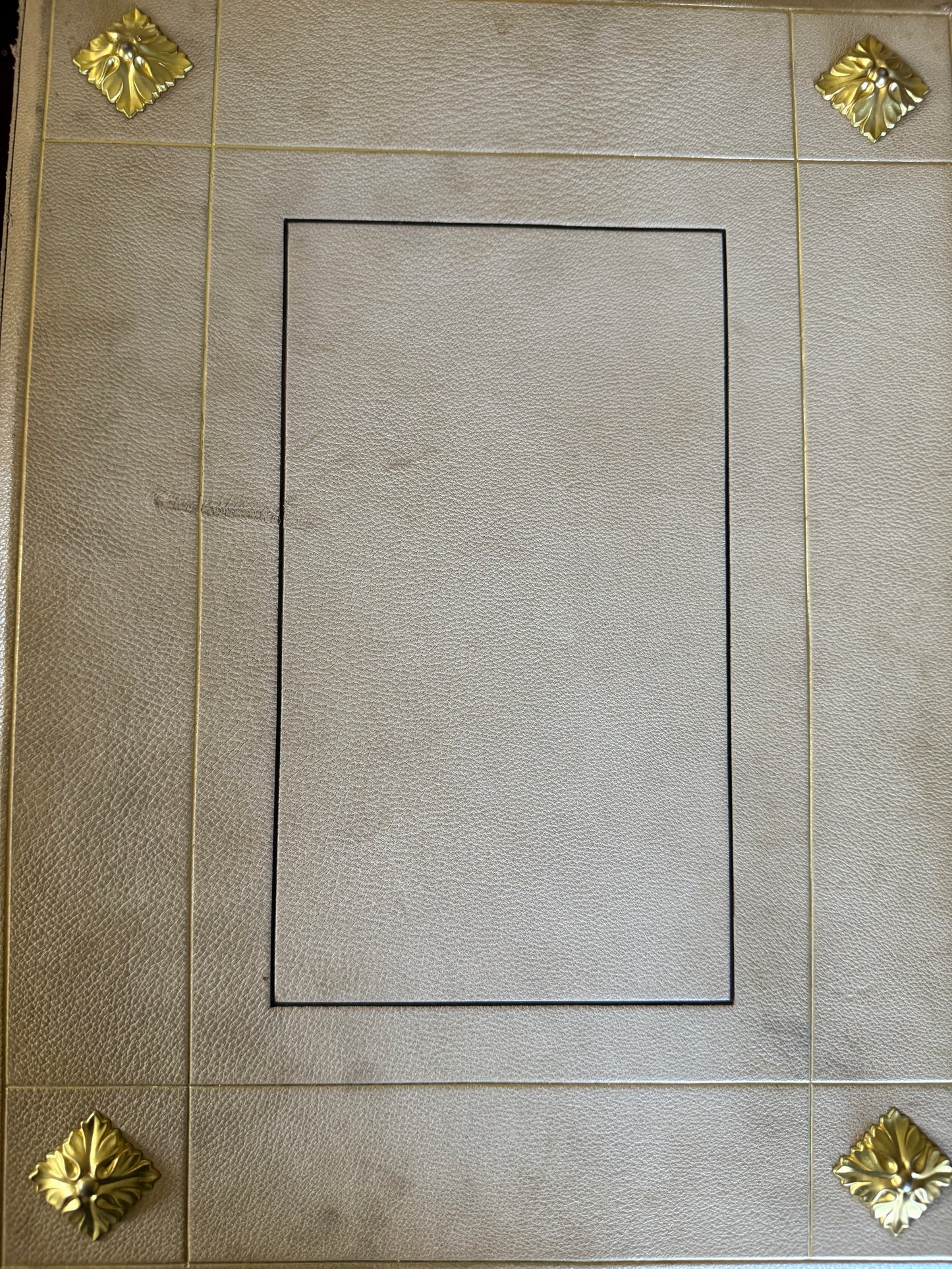 Monumental Viennese Presentation Album | Internationalen Elektrizitätsgesellschaft, 1900