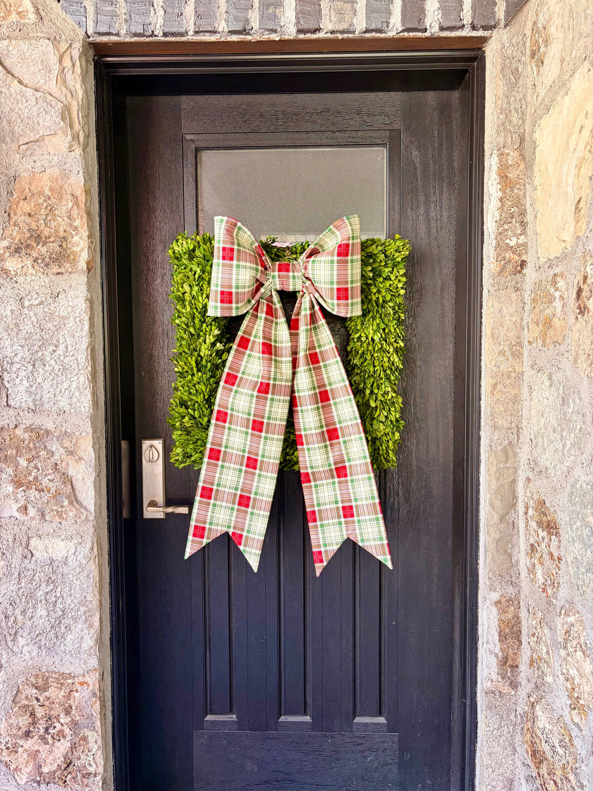 The Merry Manor Tartan Bow